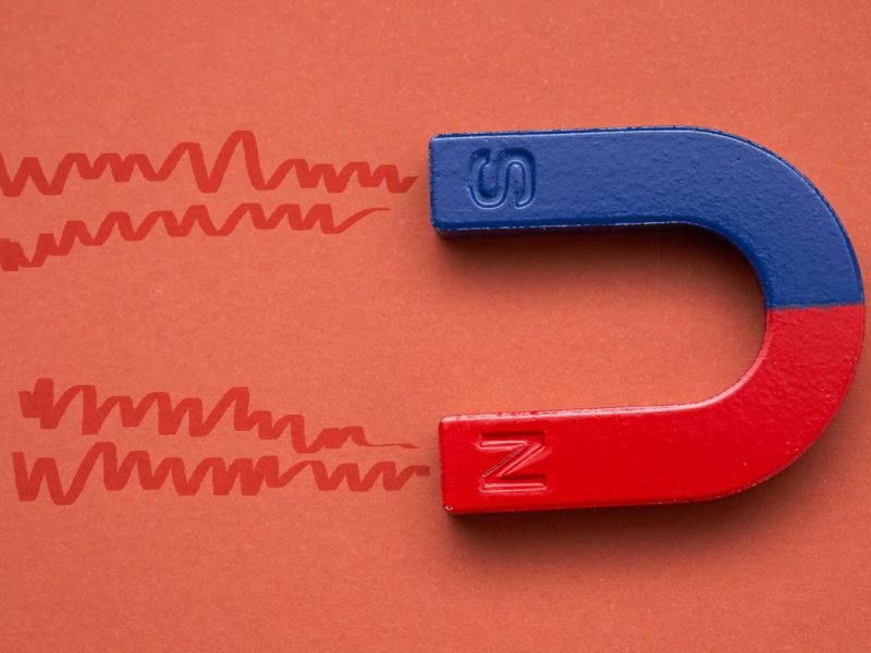 Benda Magnet Yang Memiliki Sebuah Gaya Tarik