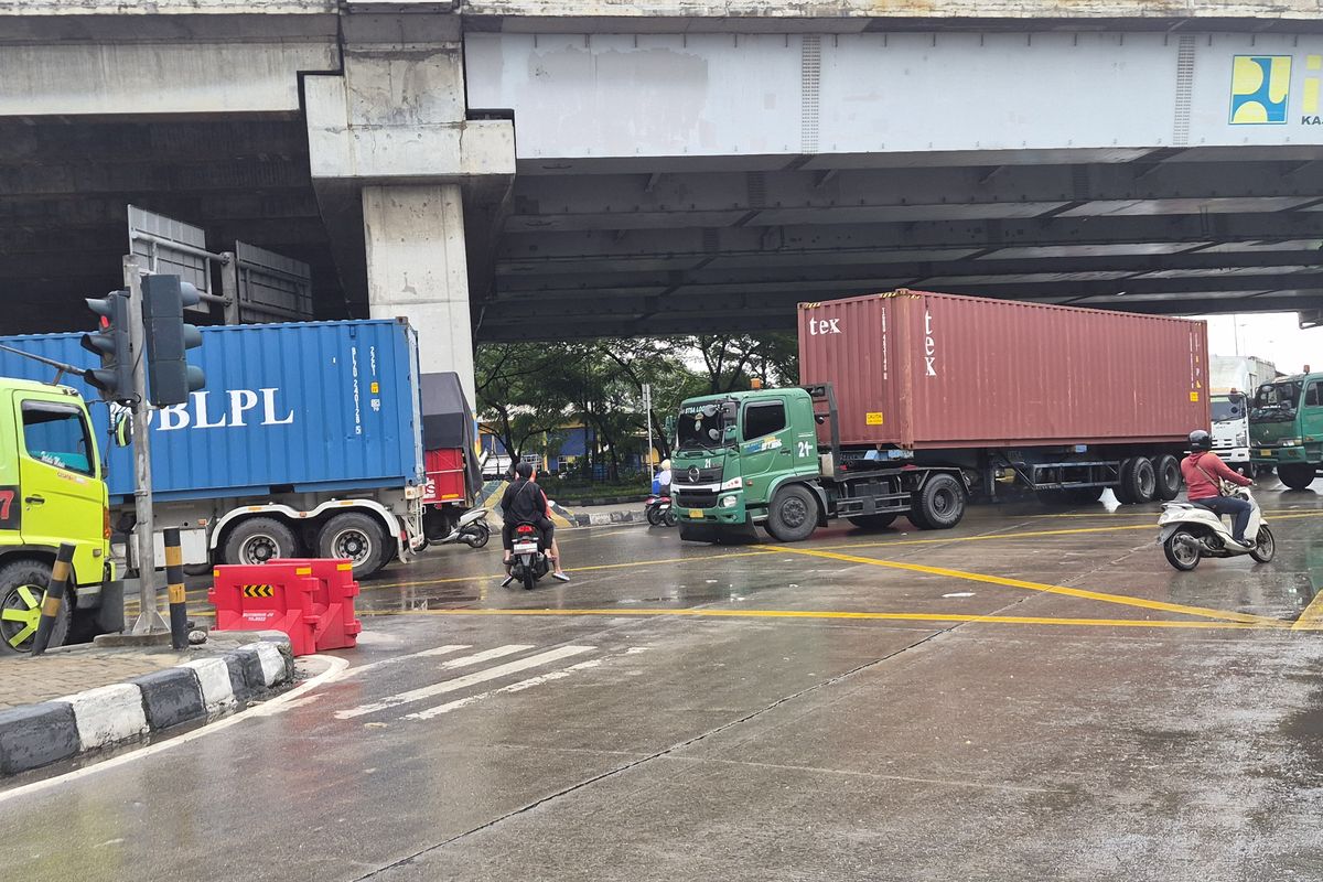 Lampu Merah Di Abaikan, Jalur Tengkorak Cilincing Makan Korban