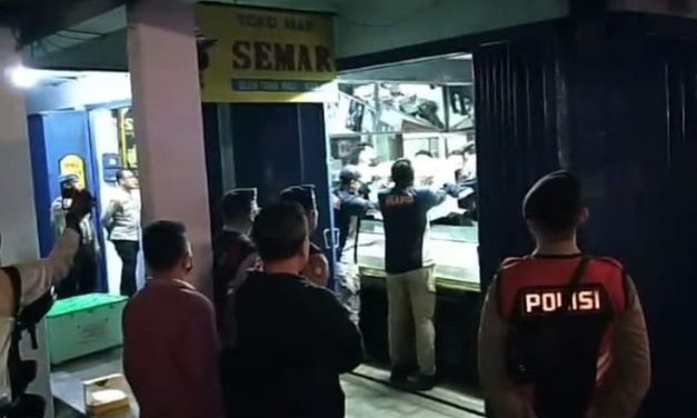 Semar Nganjuk Di Geledah: 4 Pegawai Ikut Di Periksa