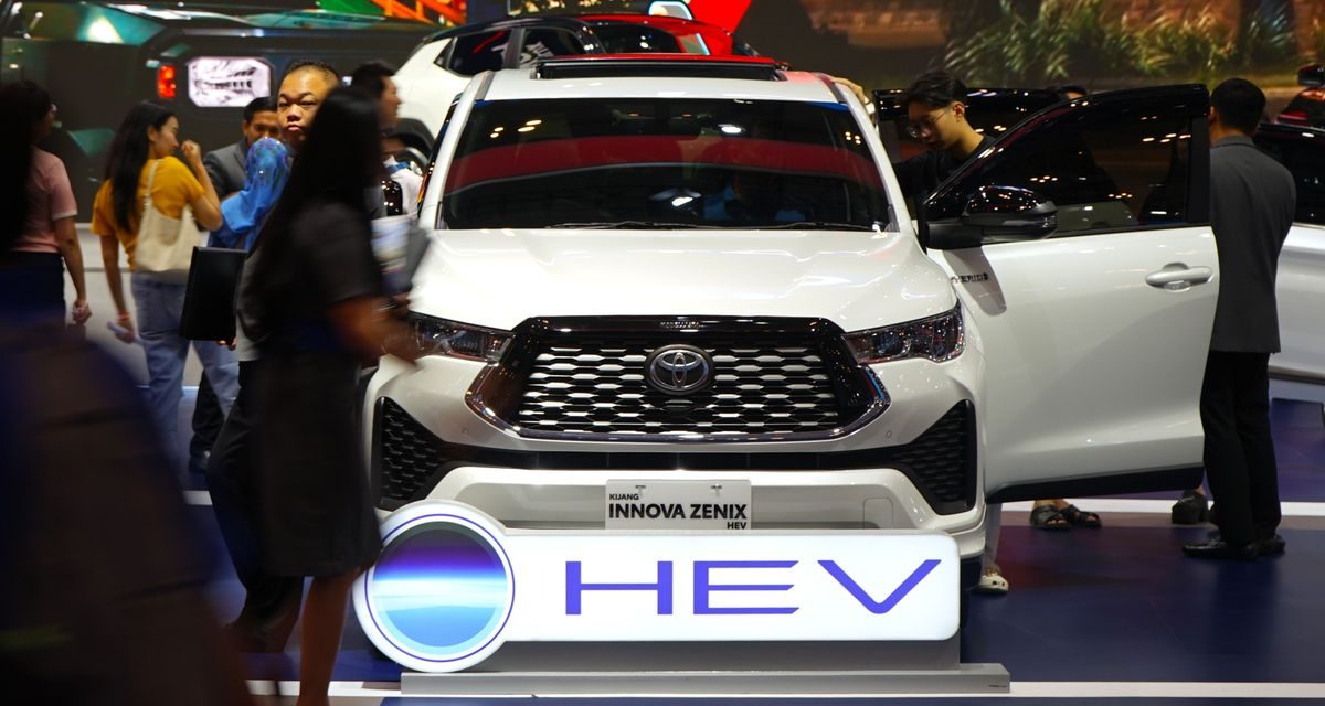 Top 10 Mobil Terlaris Januari 2026: Posisi Puncak Berubah!