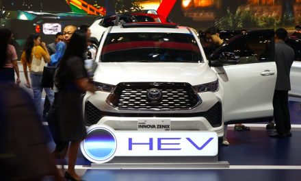 Top 10 Mobil Terlaris Januari 2026: Posisi Puncak Berubah!