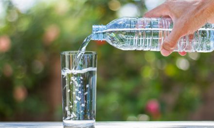 Tips Simpel: Minum Air Biar Nggak Gampang Panik