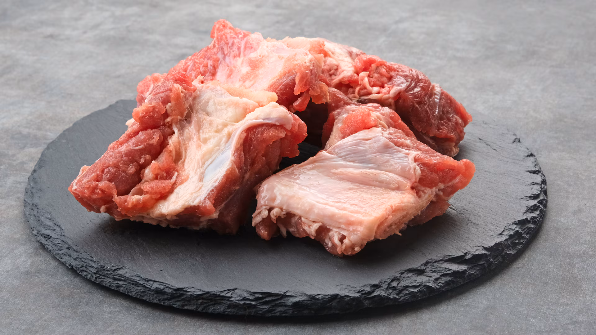 Trik Rahasia Bikin Daging Kambing Gak Alot!