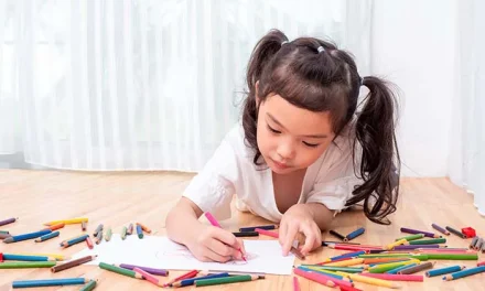 Bikin Anak Makin Kreatif Lewat Seni, Ini Lho Manfaatnya!