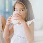 Cara Cerdik Atasi Anak Yang Mogok Minum Susu