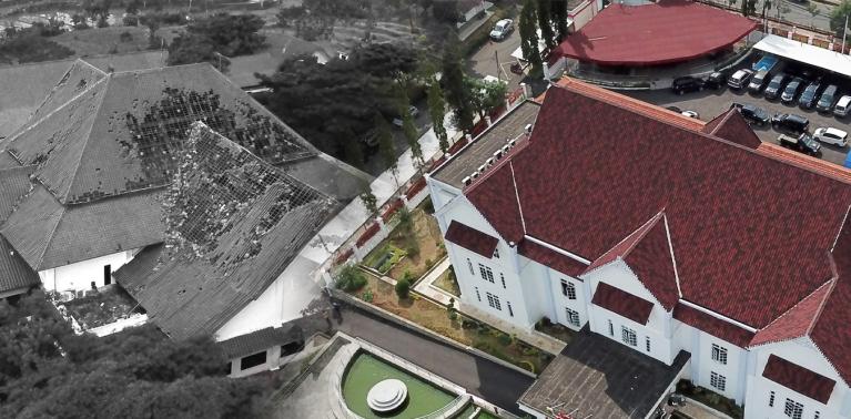 Daerah Rawan Gempa, Aman Enggak Sih Pakai Genteng?