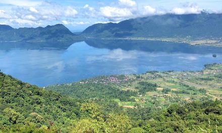 Danau Maninjau: Sekali Datang, Selalu Pengen Pulang