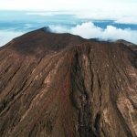 Menjelajah Keindahan Kaki Gunung Slamet