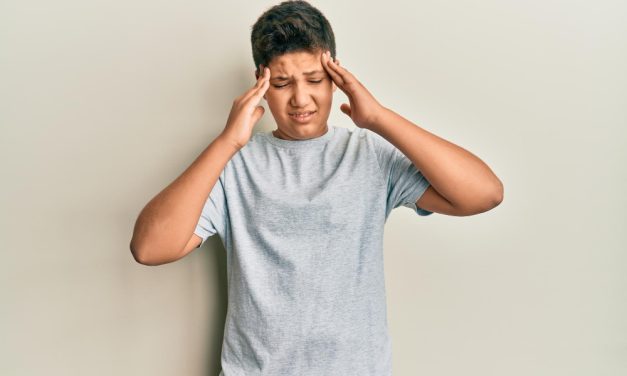 Kenali Thunderclap Headache Sebelum Terlambat!