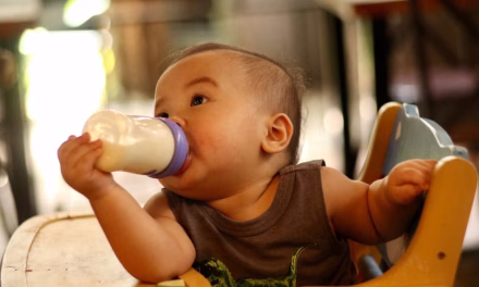 Trik Cerdik Bikin Anak Ketagihan Minum Susu